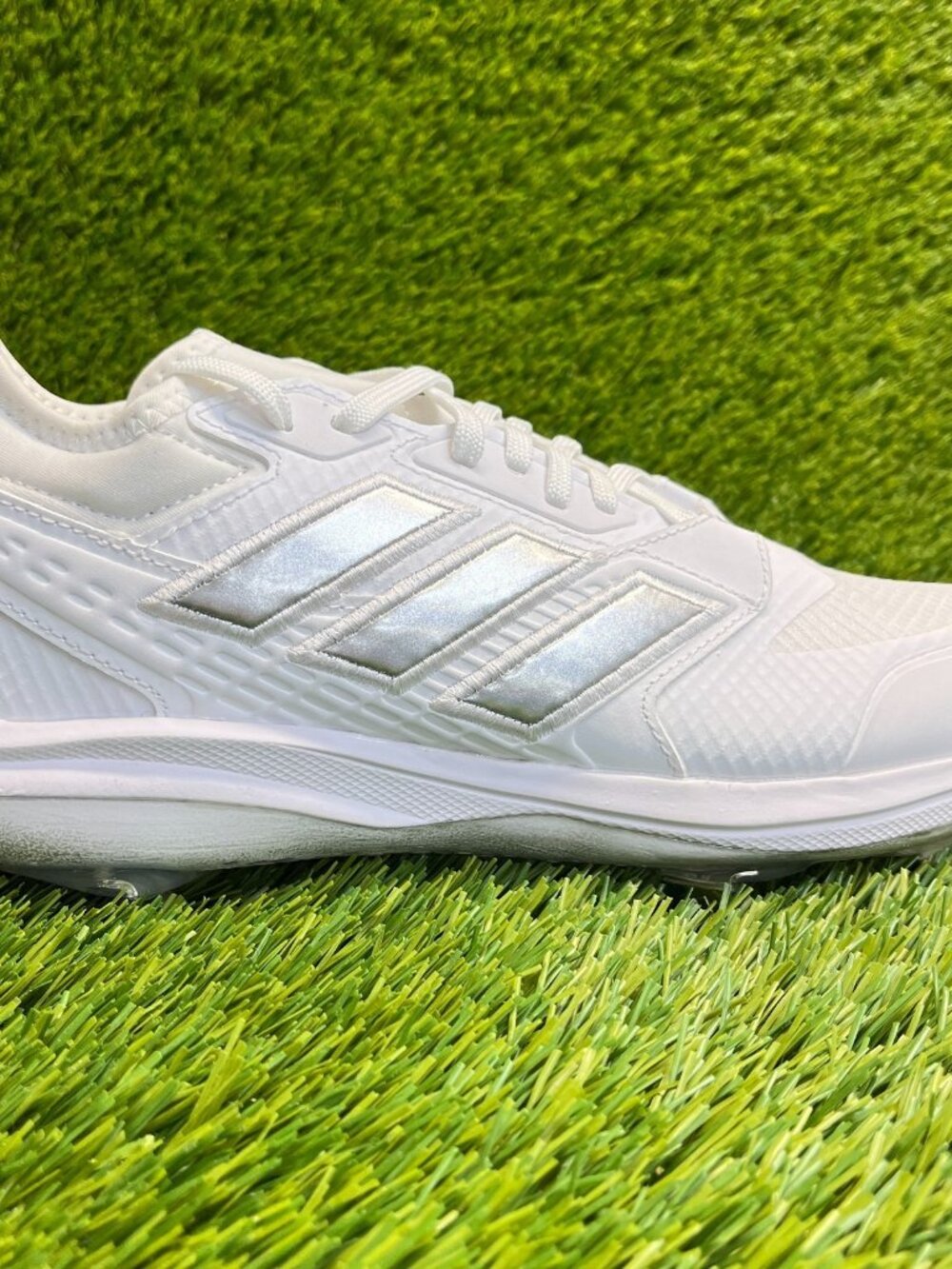Adidas Icon 8 Boost Mens Size 7.5 White Silver Running Outdoor Baseball Cleats